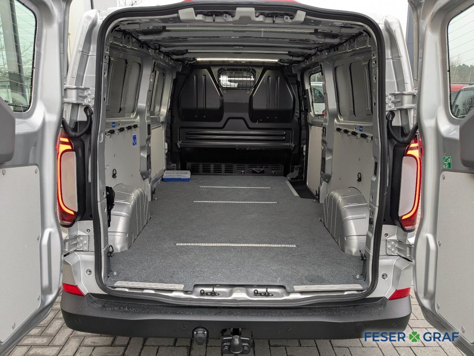 Volkswagen Transporter Kasten langer Radstand – Bild 13