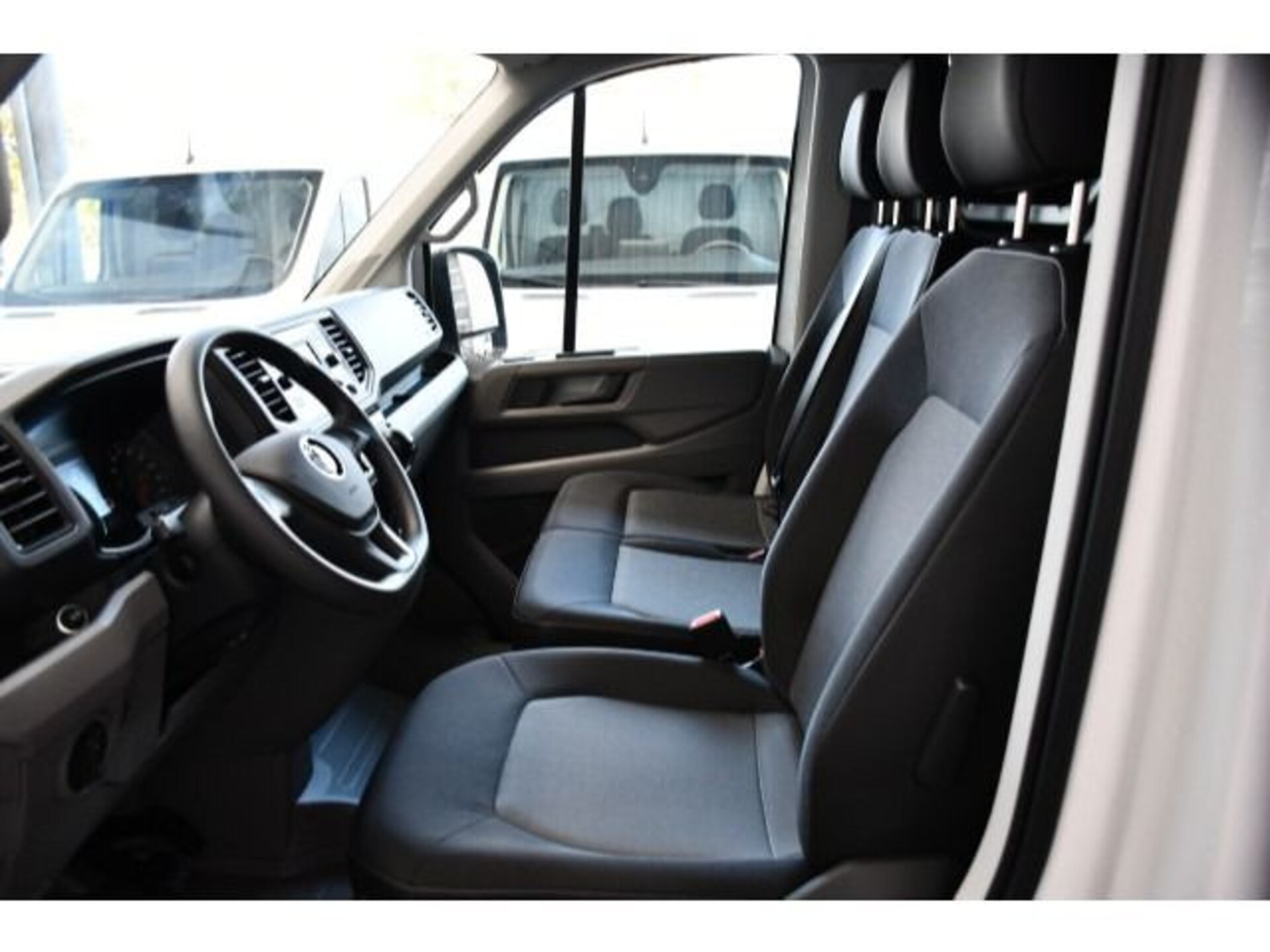 Volkswagen Crafter Kasten mittlerer Radstand