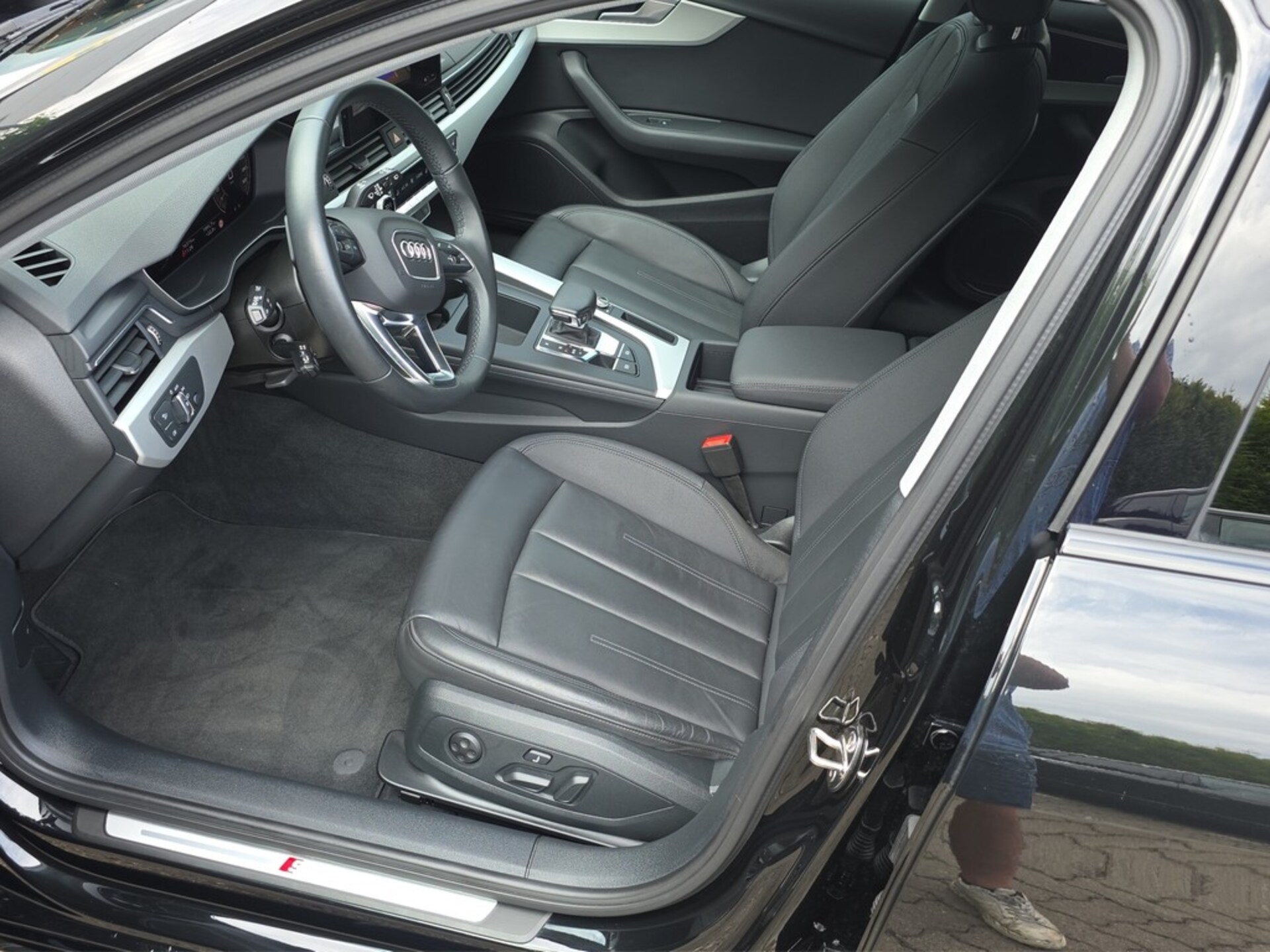Audi A4 Avant S line
