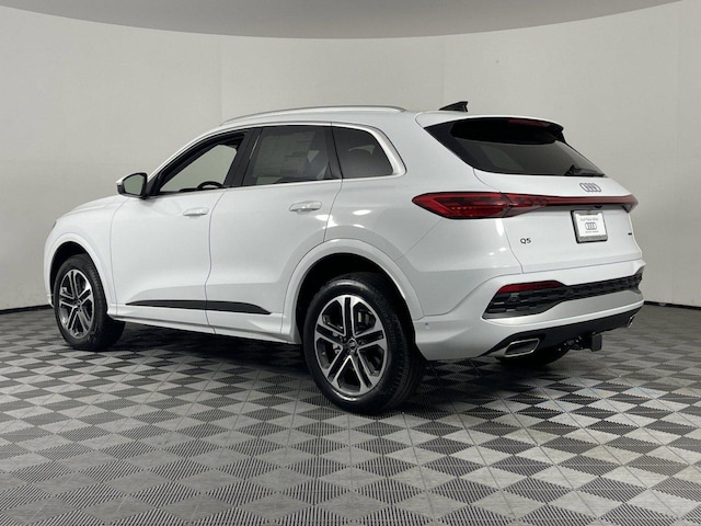 2025 Audi Q5 Premium - Photo 12