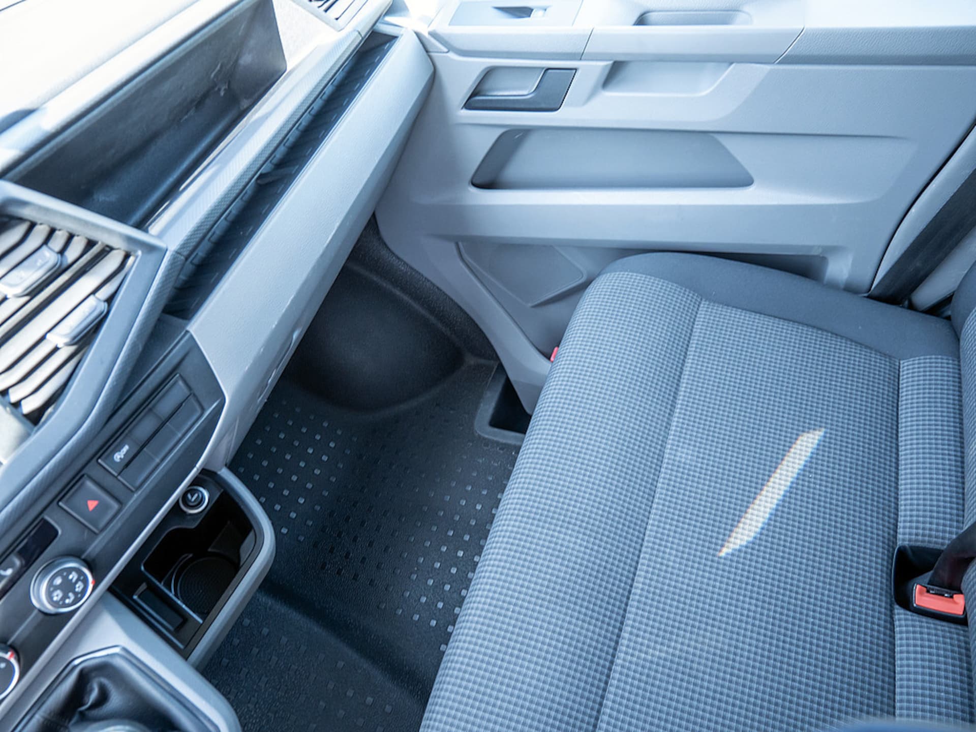 Volkswagen T6.1 Transporter Kasten kurzer Radstand