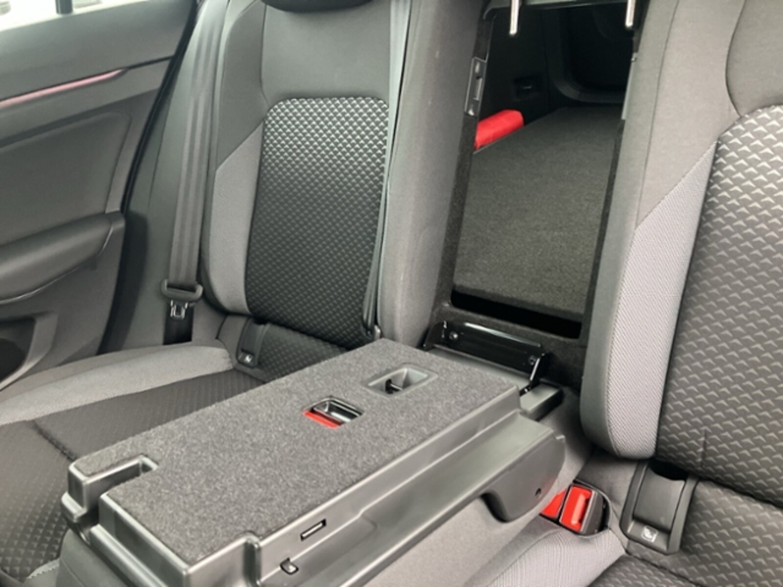 Volkswagen Golf Variant – Bild 14