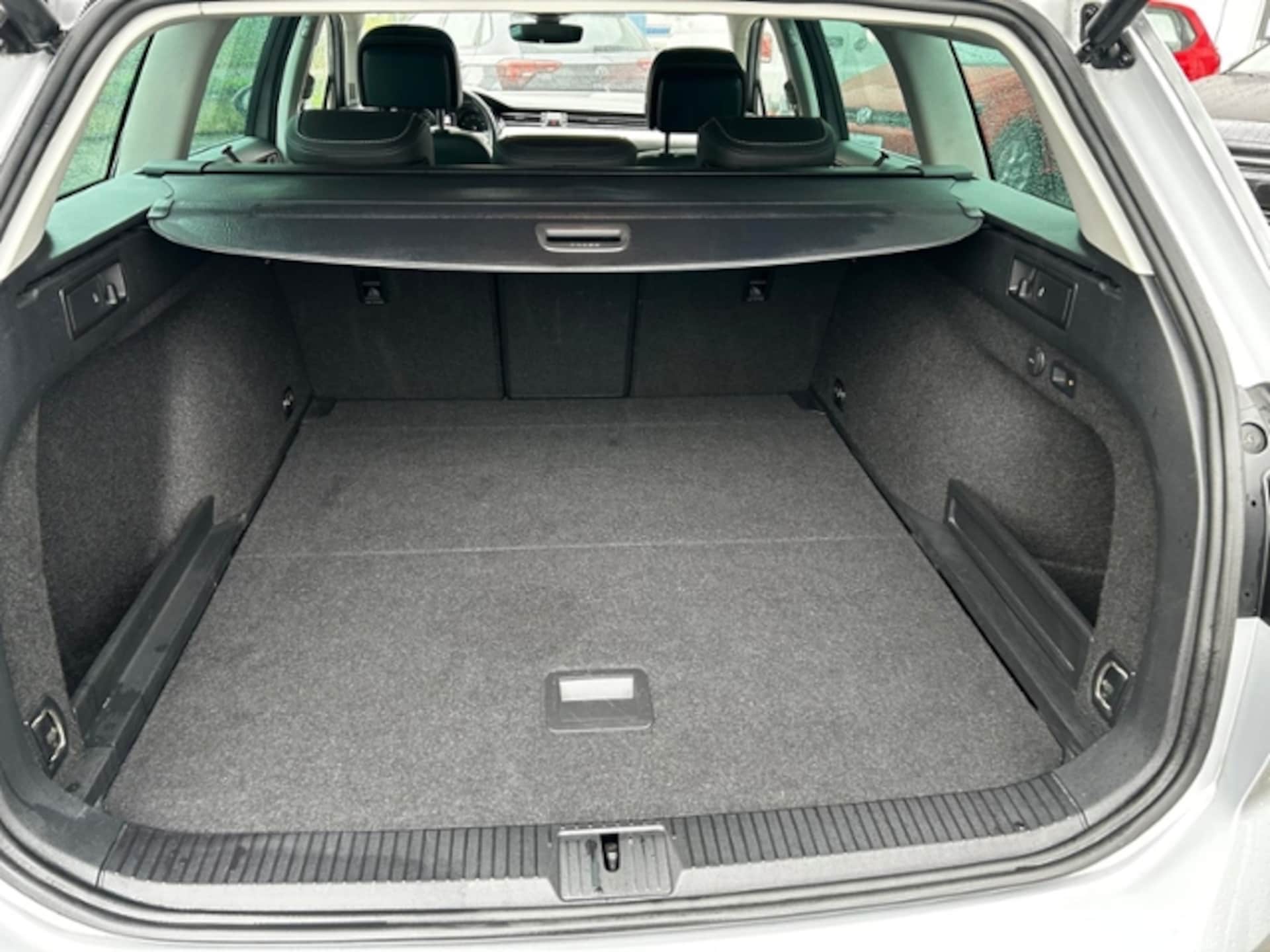 Volkswagen Passat Variant Elegance