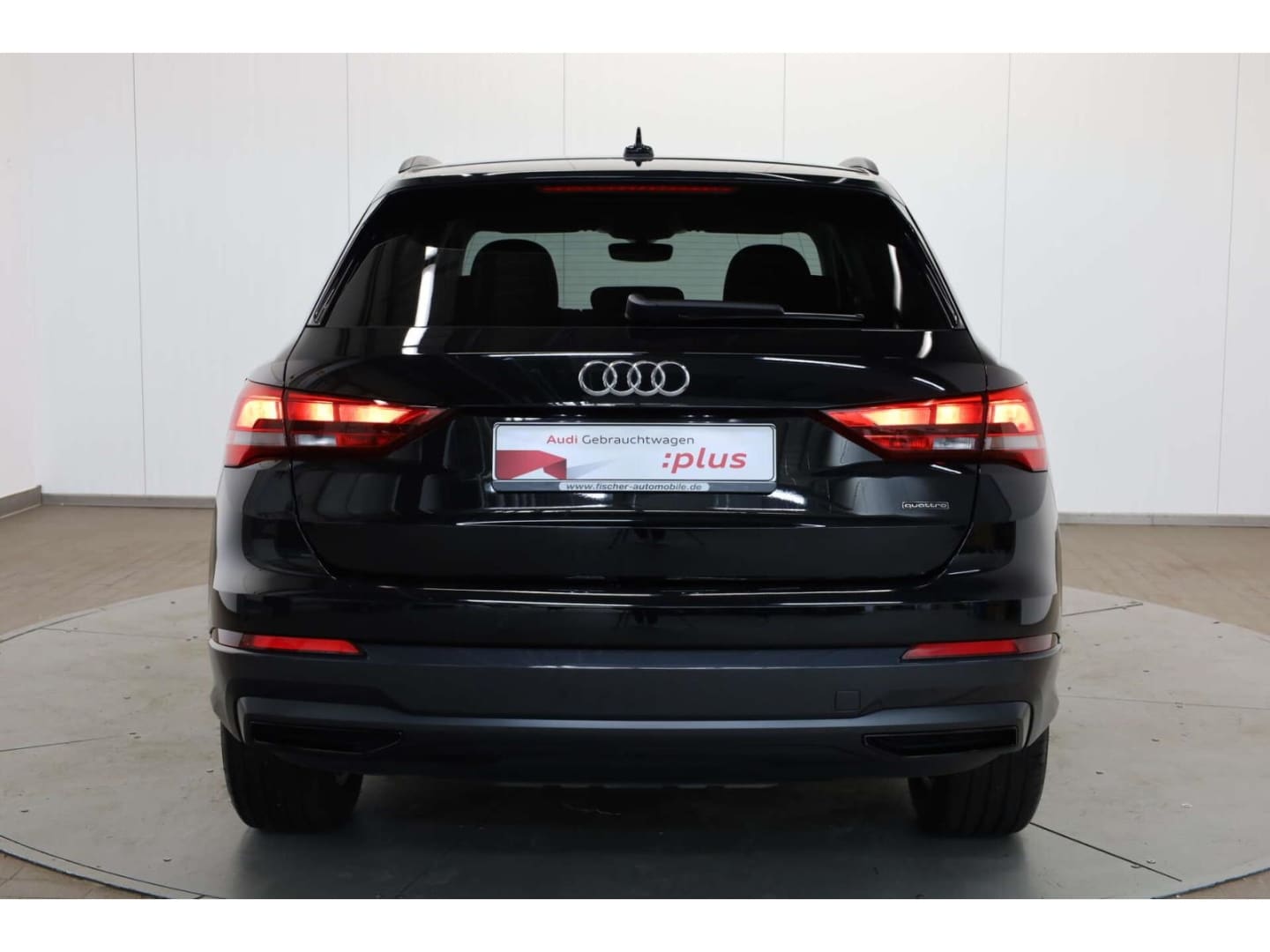 Bild über Audi Q3 TFSI quattro 140 kW S tronic - für weitere Informationen kontaktieren Sie den Audi Partner