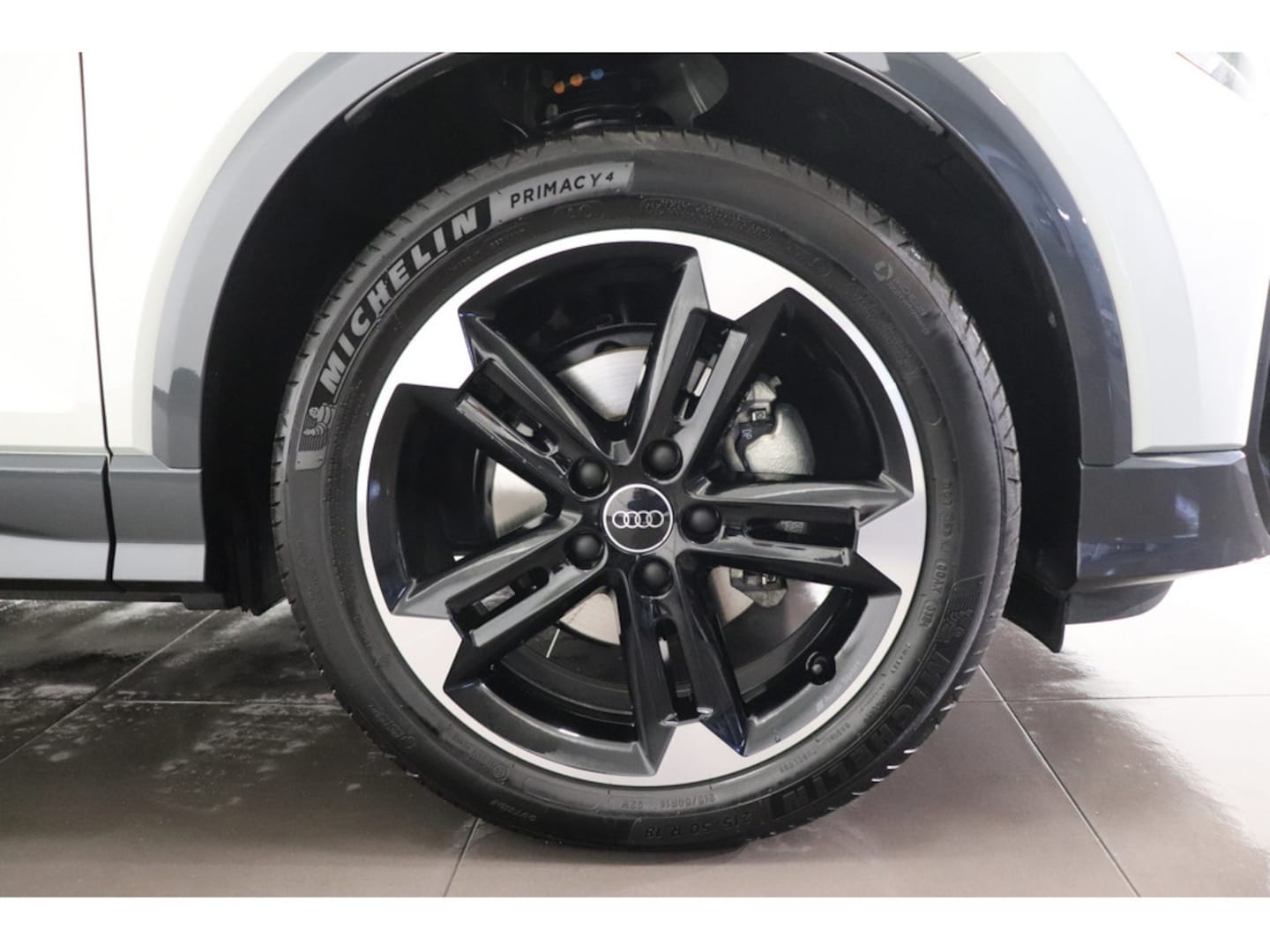 Bild über Audi Q2 S line 35 TFSI S tronic - für weitere Informationen kontaktieren Sie den Audi Partner