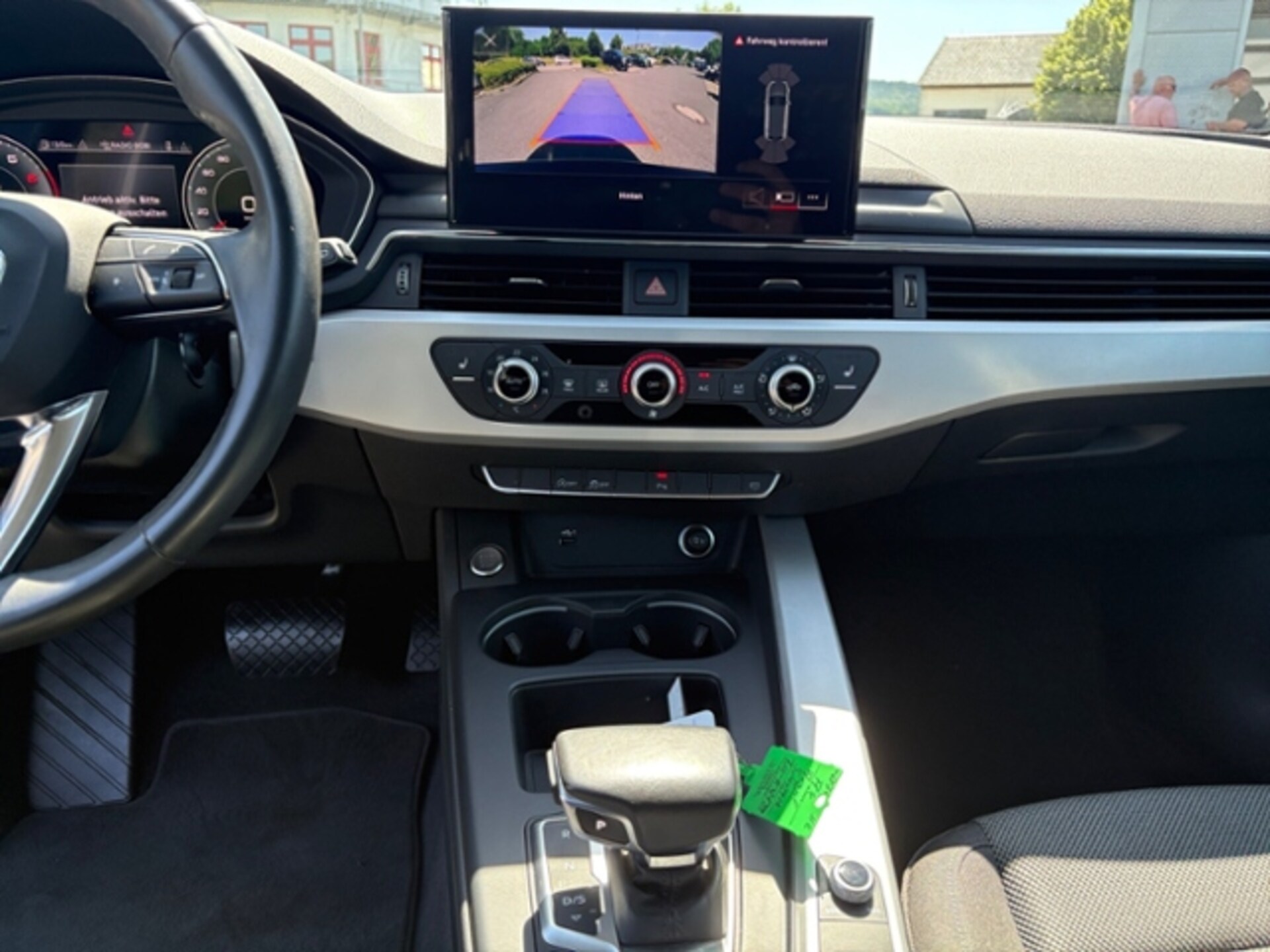 Audi A4 Avant S line