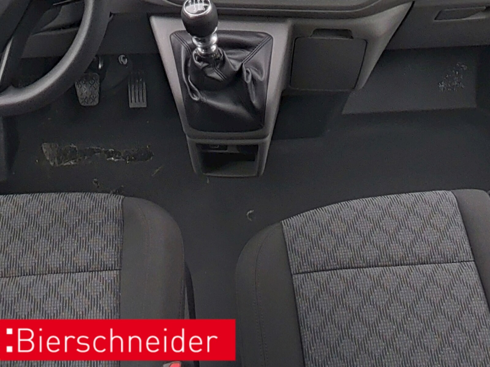 Volkswagen Transporter Kasten kurzer Radstand – Bild 13