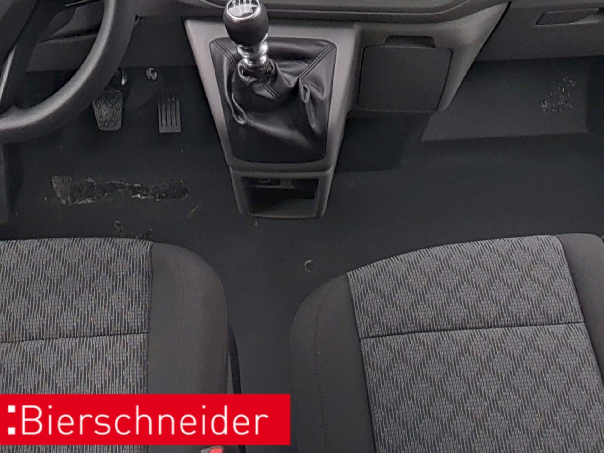 Volkswagen Transporter Kasten kurzer Radstand
