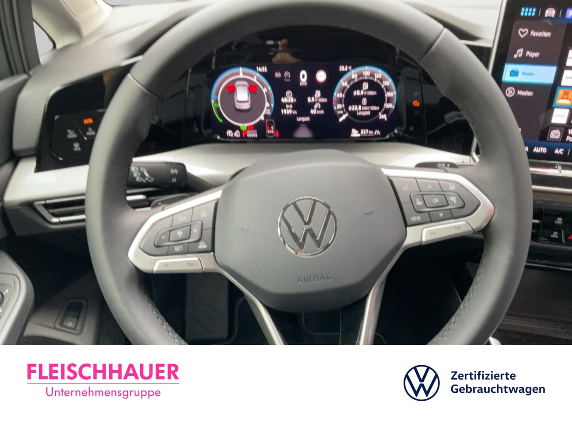 Volkswagen Golf Style