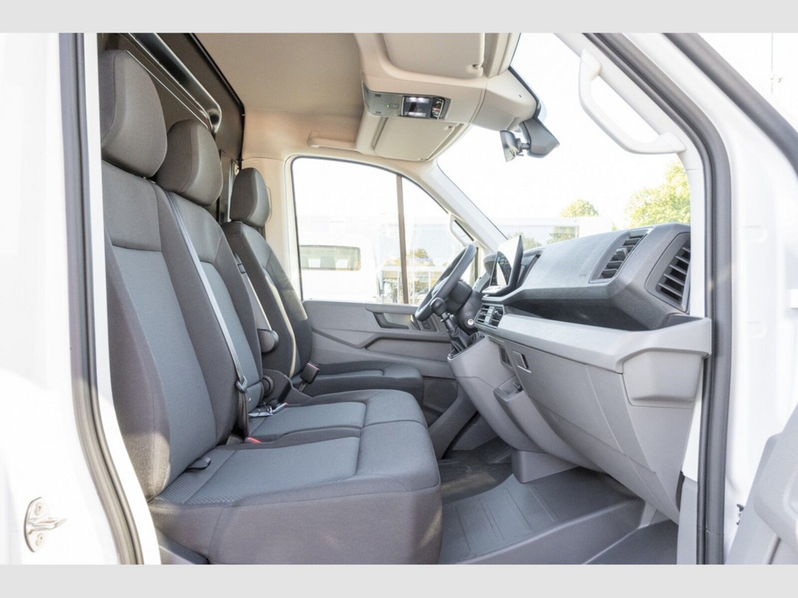 Volkswagen Crafter Kasten mittlerer Radstand – Bild 8