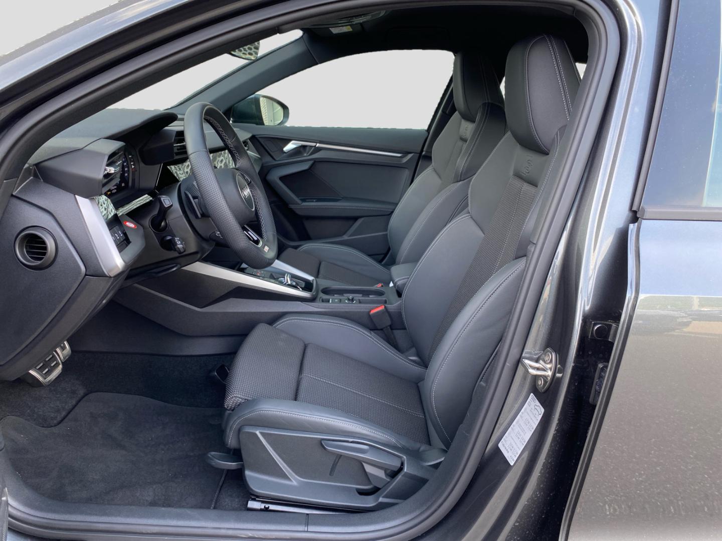 Image about Audi S3 Sportback TFSI quattro S tronic