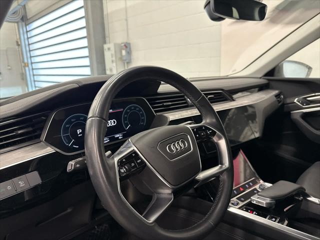 2024 AUDI Q8 - Image 15