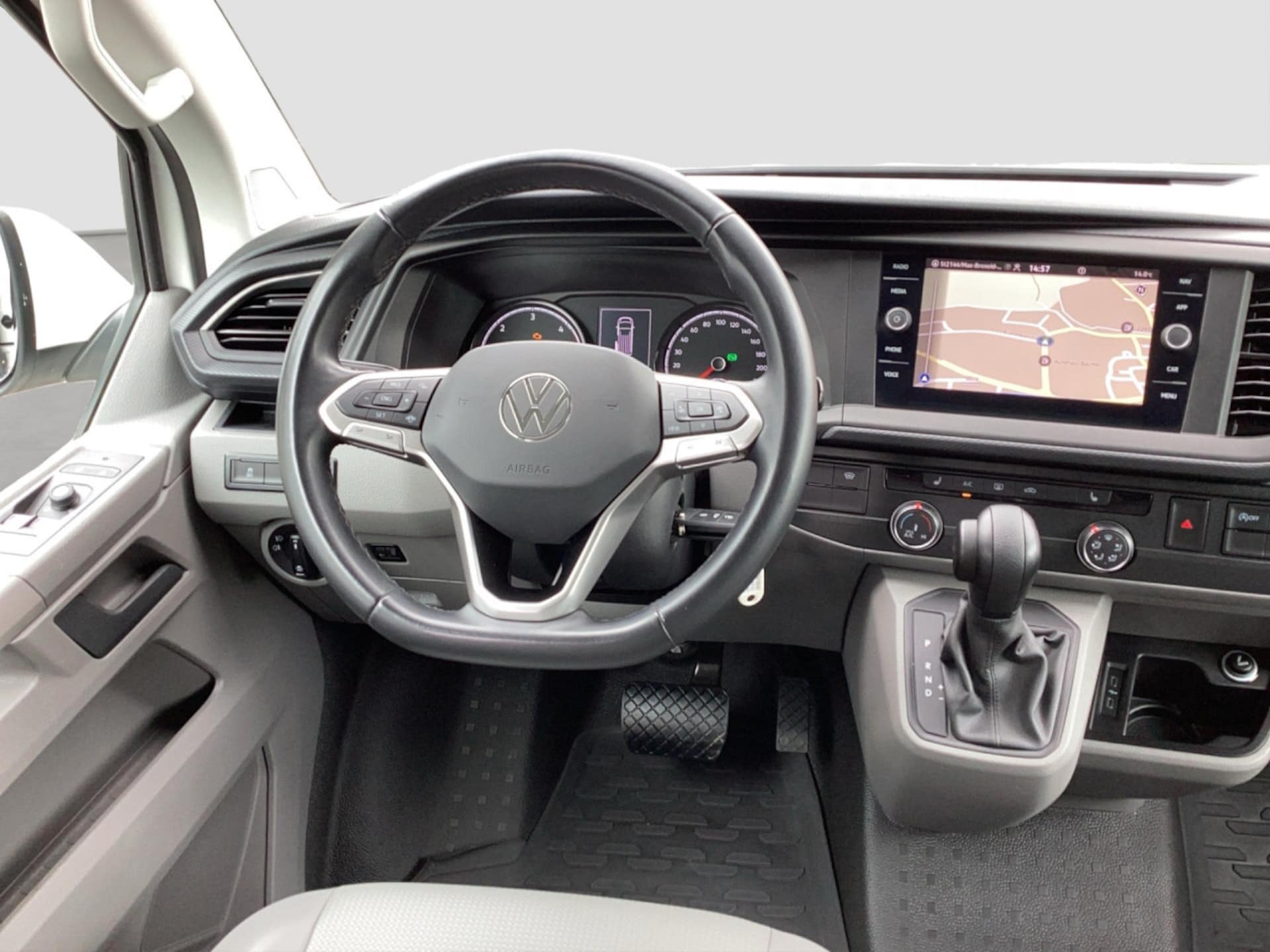 Volkswagen T6.1 Caravelle langer Radstand Comfortline