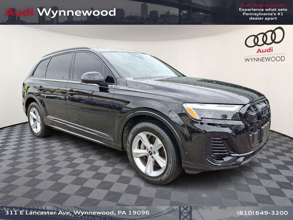 2025 Audi Q7 45 Premium Plus quattro Tiptronic's photo