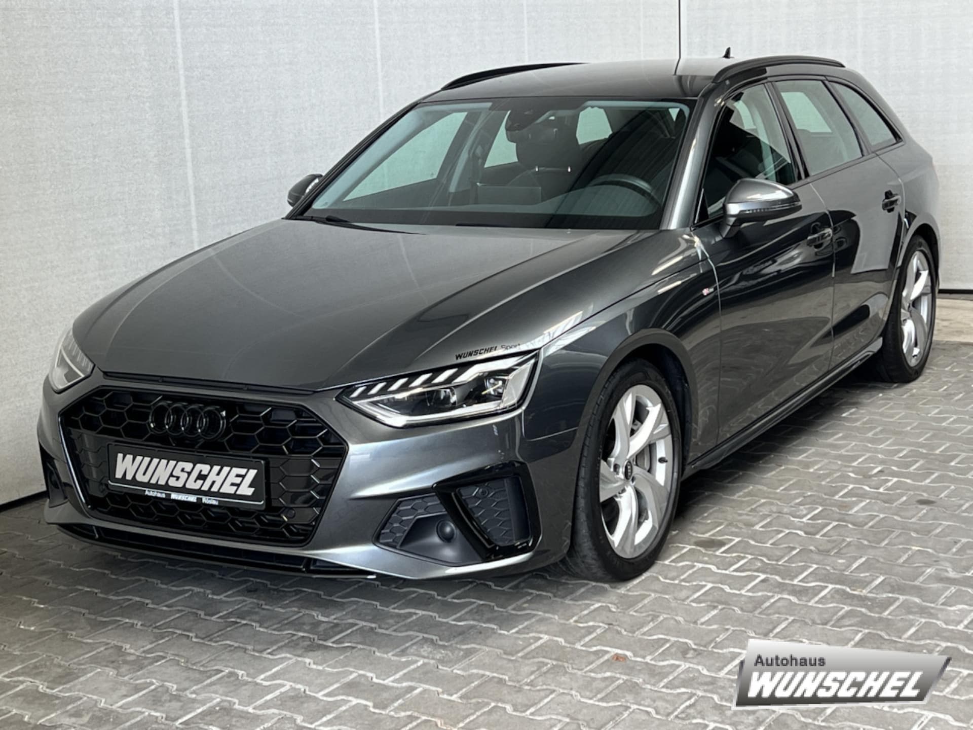 Audi A4 Avant S line