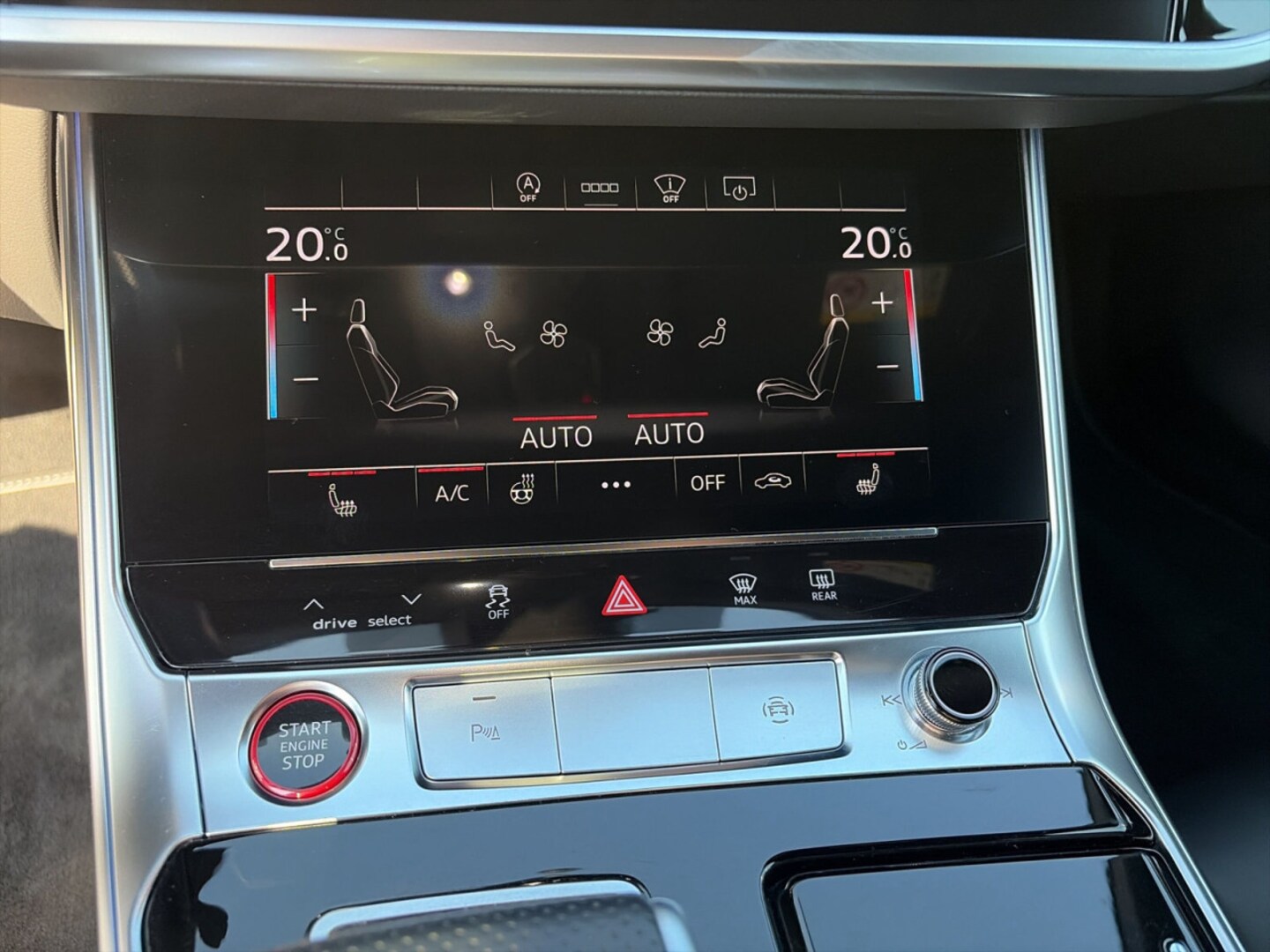 Bild über Audi S6 Avant TDI quattro tiptronic - für weitere Informationen kontaktieren Sie den Audi Partner