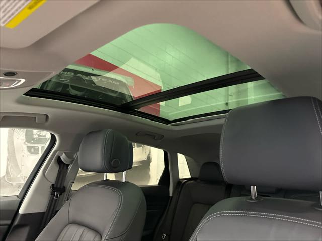 2024 AUDI Q8 - Image 16