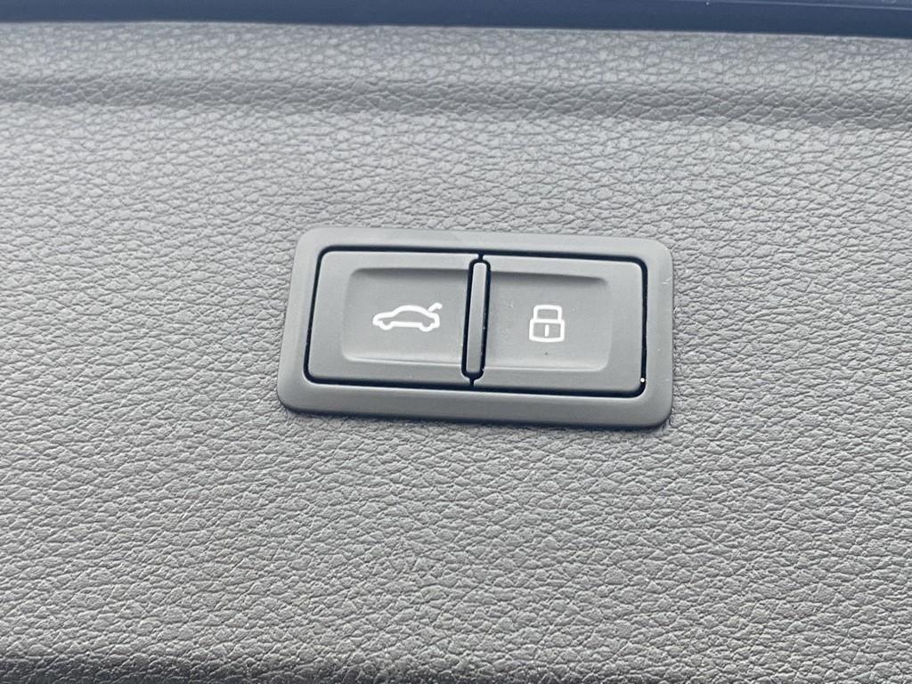 Image about Audi Q5 TFSI e S line 55 TFSI e quattro 270 kW (367 ch) S tronic