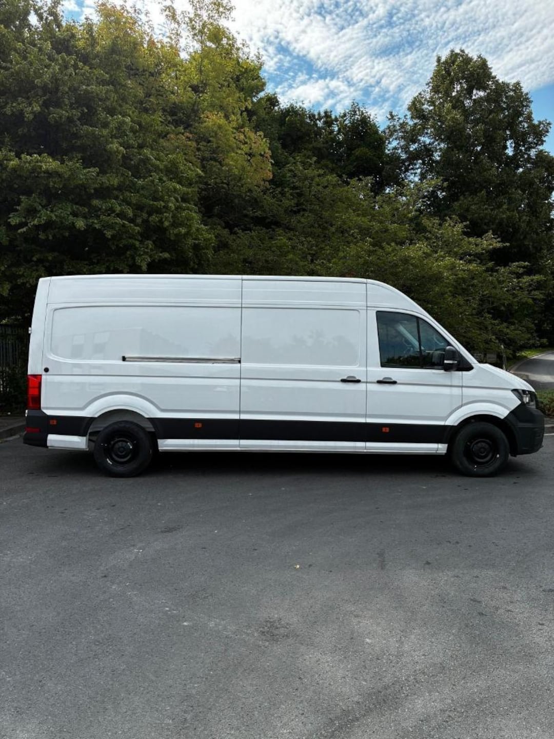 Volkswagen Crafter Kasten langer Radstand