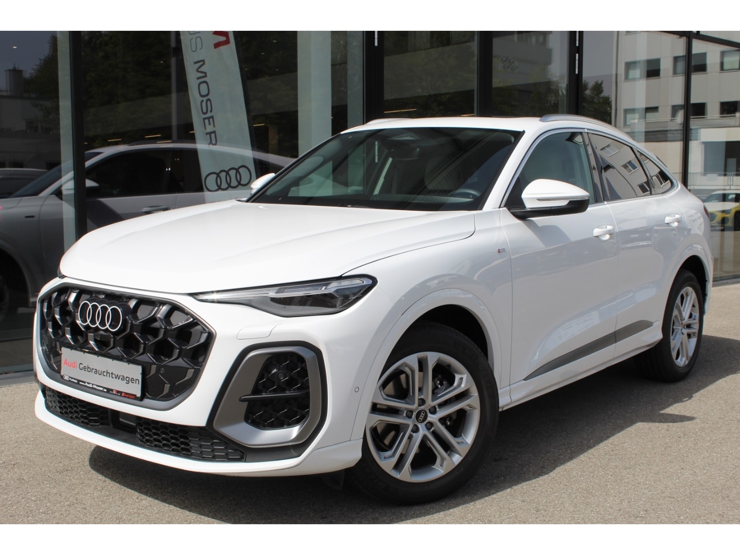 Bild über Audi Q5 Sportback TFSI quattro 150 kW S tronic - für weitere Informationen kontaktieren Sie den Audi Partner
