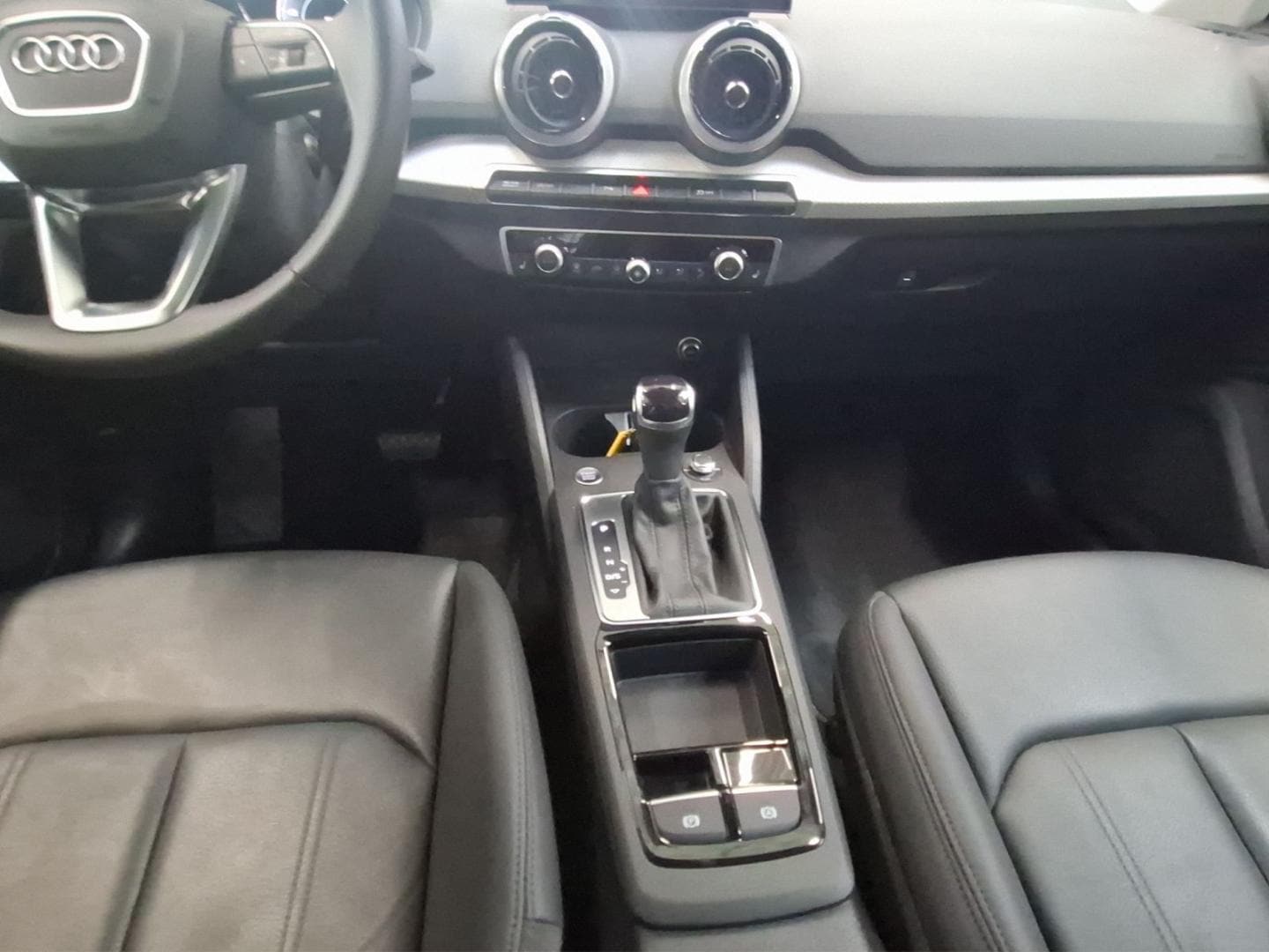 Bild über Audi Q2 S line 40 TFSI quattro S tronic - für weitere Informationen kontaktieren Sie den Audi Partner