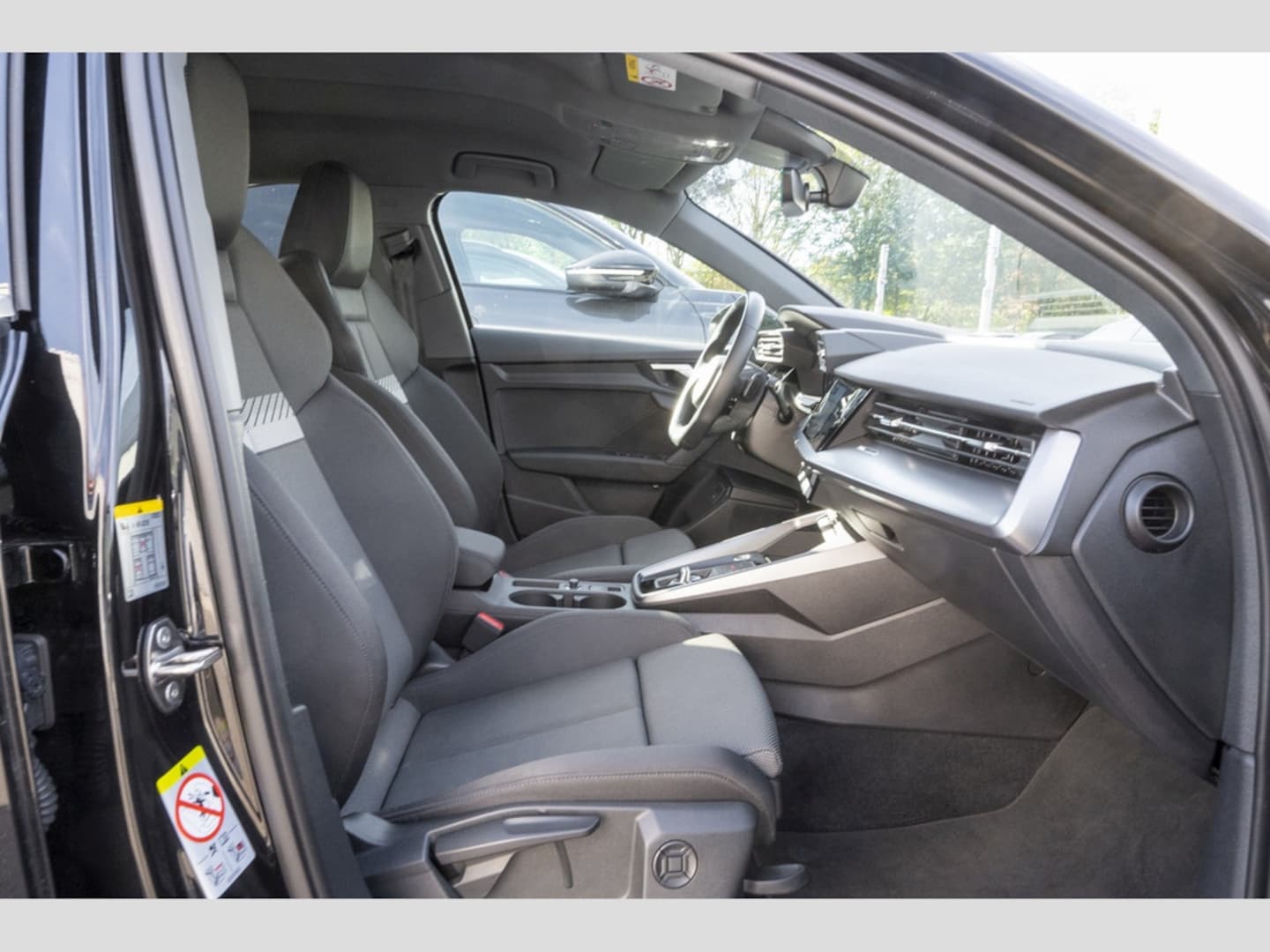 Bild über Audi A3 Sportback advanced 35 TDI S tronic - für weitere Informationen kontaktieren Sie den Audi Partner