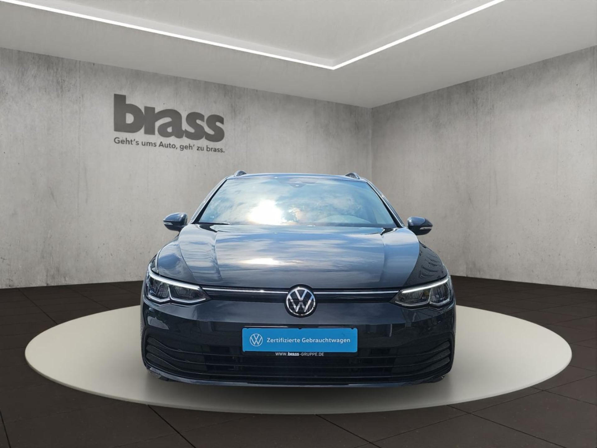 Volkswagen Golf Variant Life