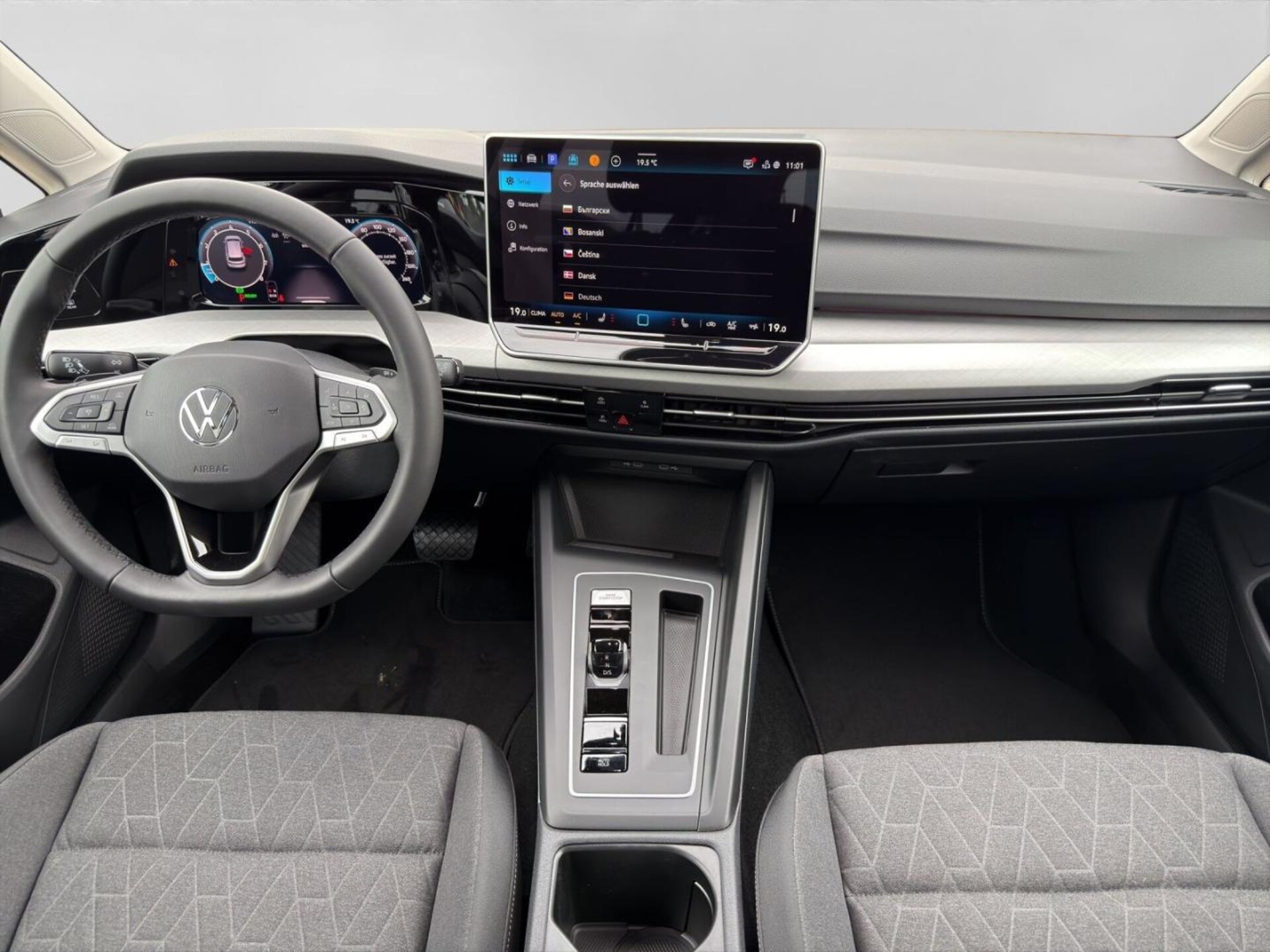 Volkswagen Golf Life