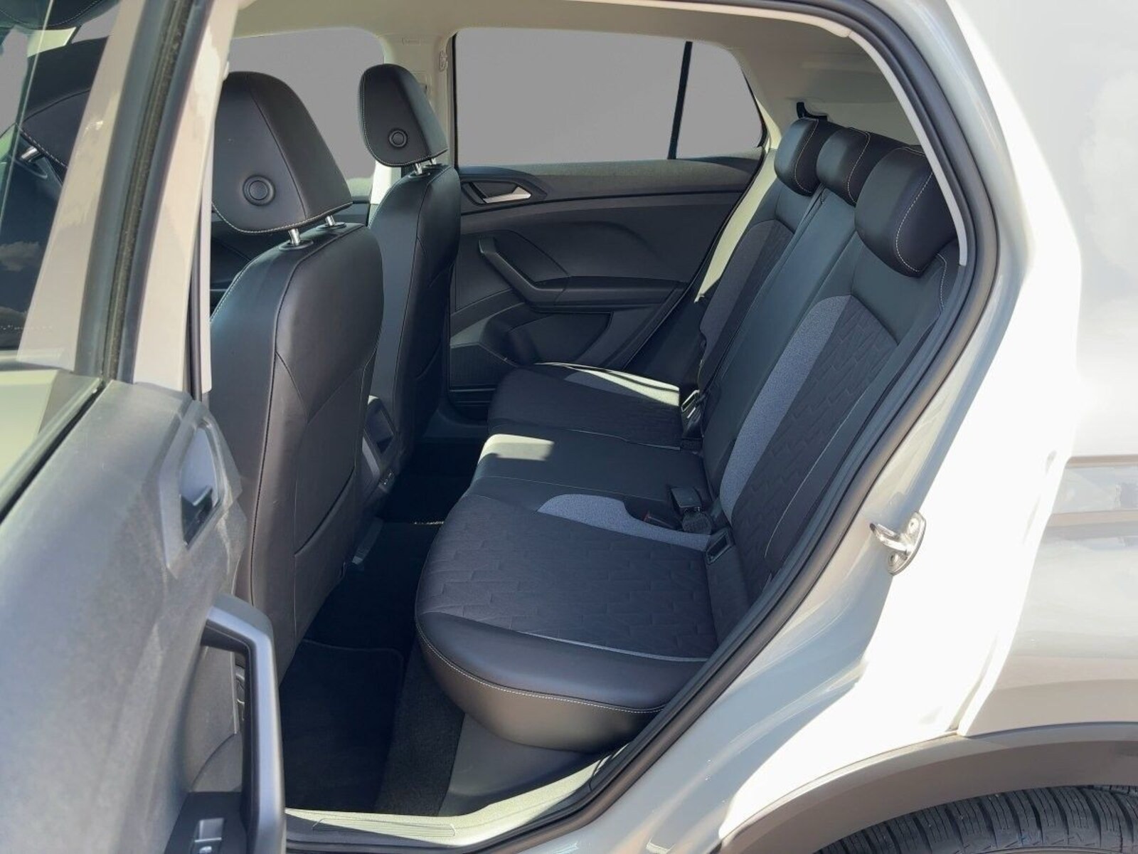 Volkswagen T-Cross – Bild 11