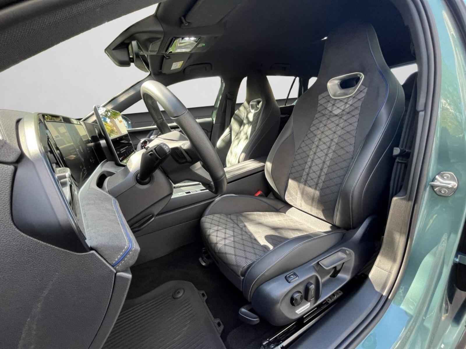 Volkswagen Passat – Bild 12