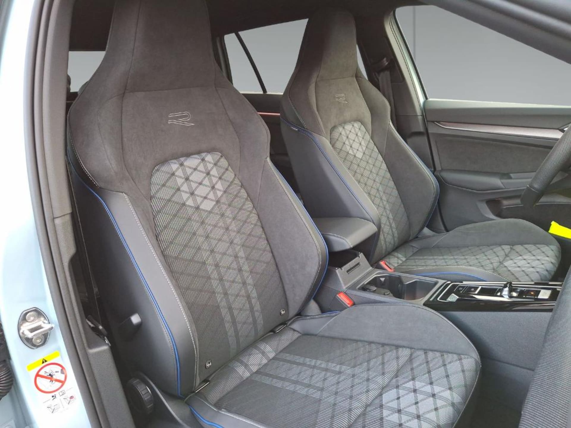 Volkswagen Golf Variant R-Line