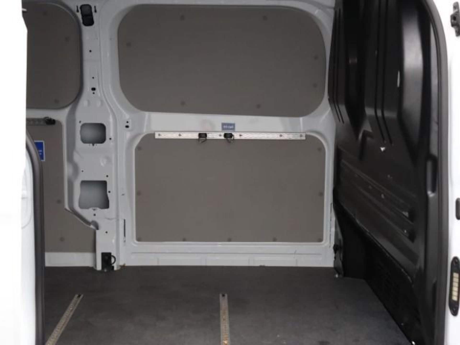 Volkswagen Transporter Kasten langer Radstand