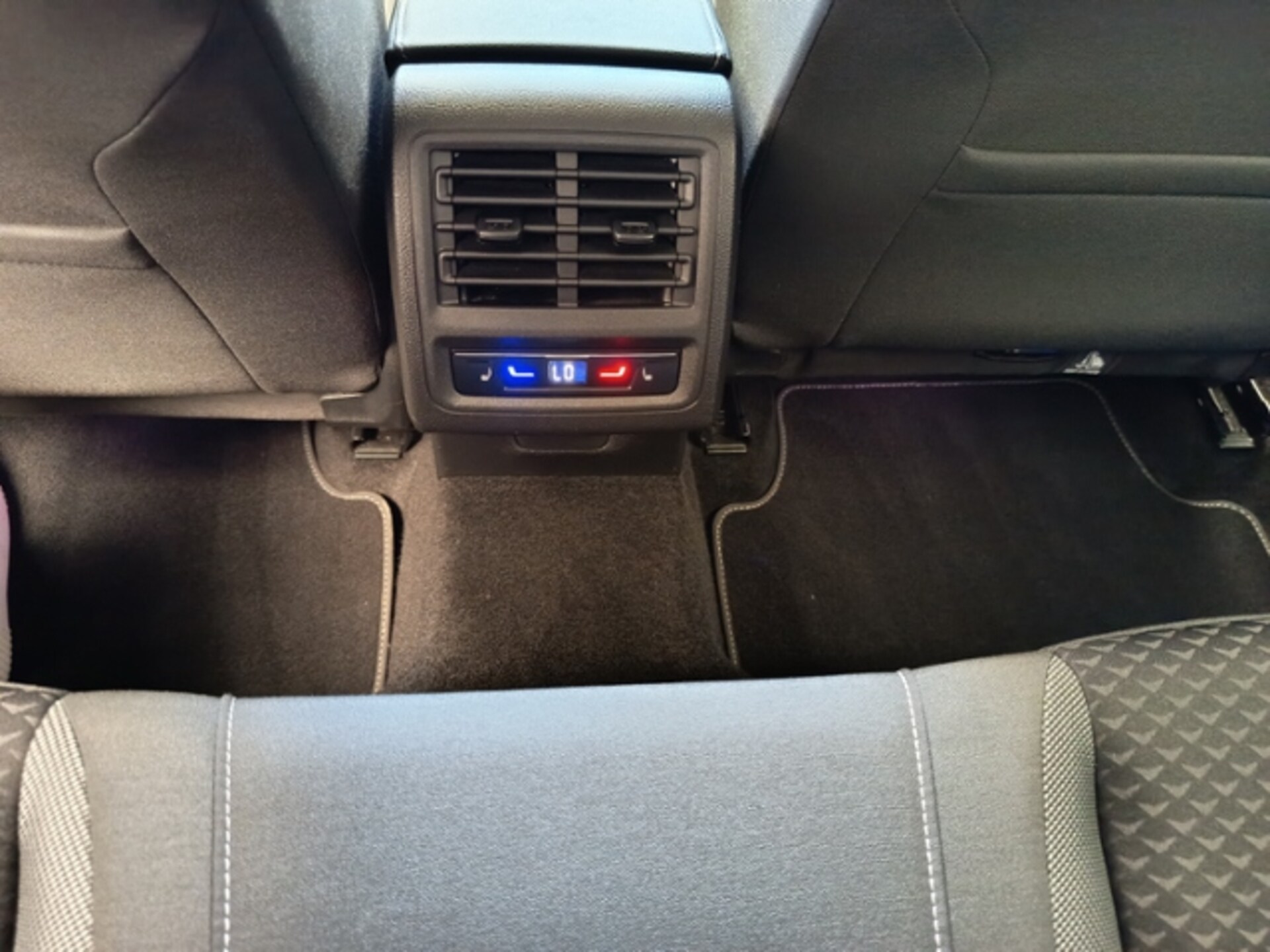 Volkswagen Golf Active