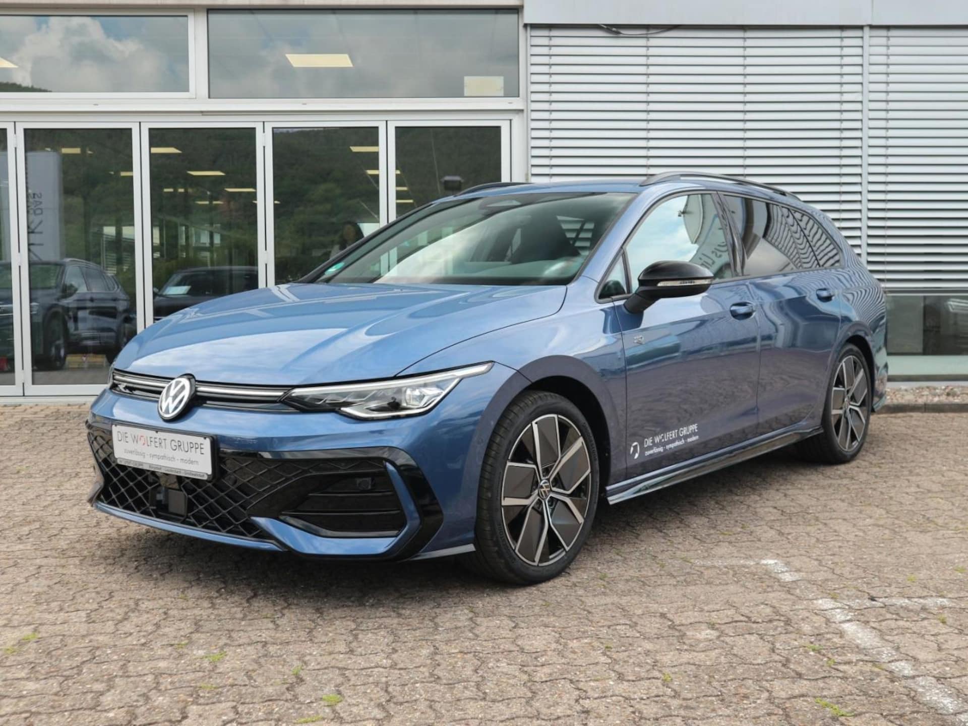 Volkswagen Golf Variant R-Line