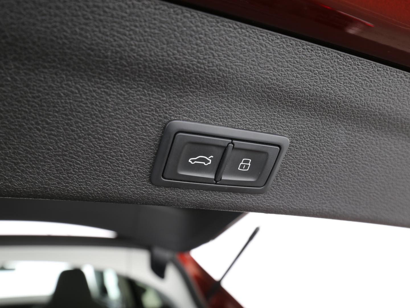 Bild über Audi S6 Avant TDI quattro tiptronic - für weitere Informationen kontaktieren Sie den Audi Partner