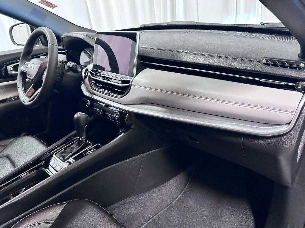2024 Jeep Compass Limited - Photo 21