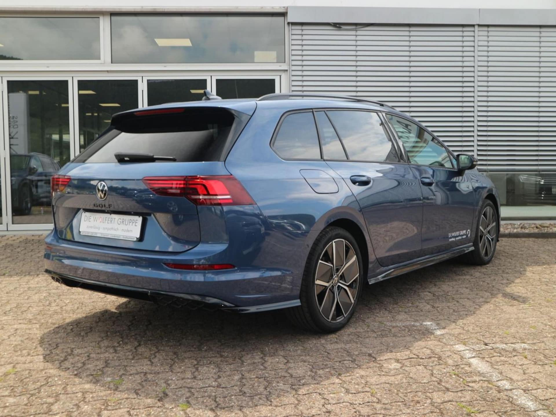 Volkswagen Golf Variant R-Line