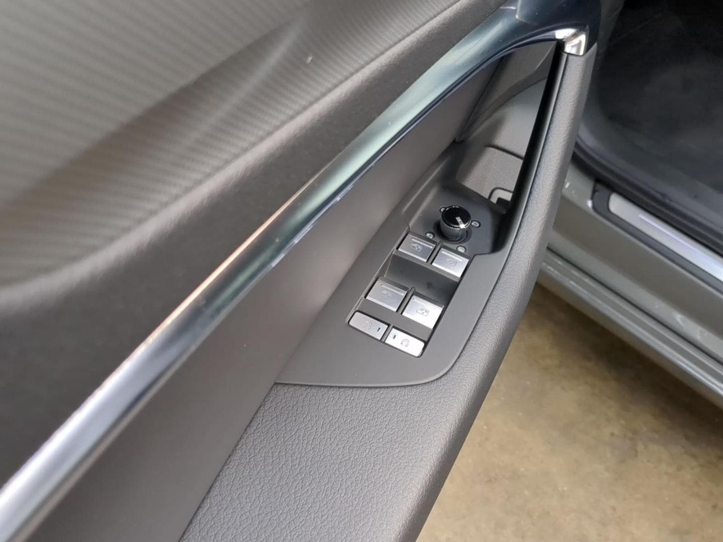 Bild über Audi A6 sport 40 TDI S tronic - für weitere Informationen kontaktieren Sie den Audi Partner