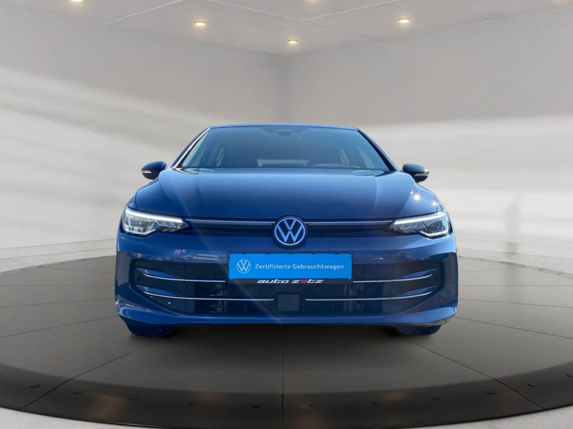 Volkswagen Golf Life
