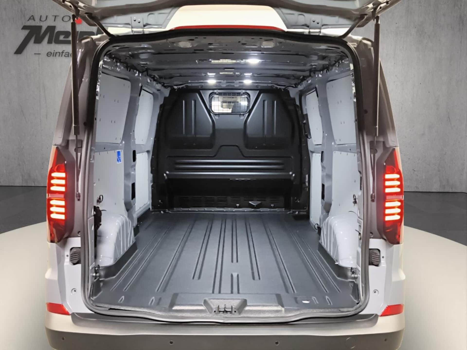Volkswagen Transporter Kasten langer Radstand