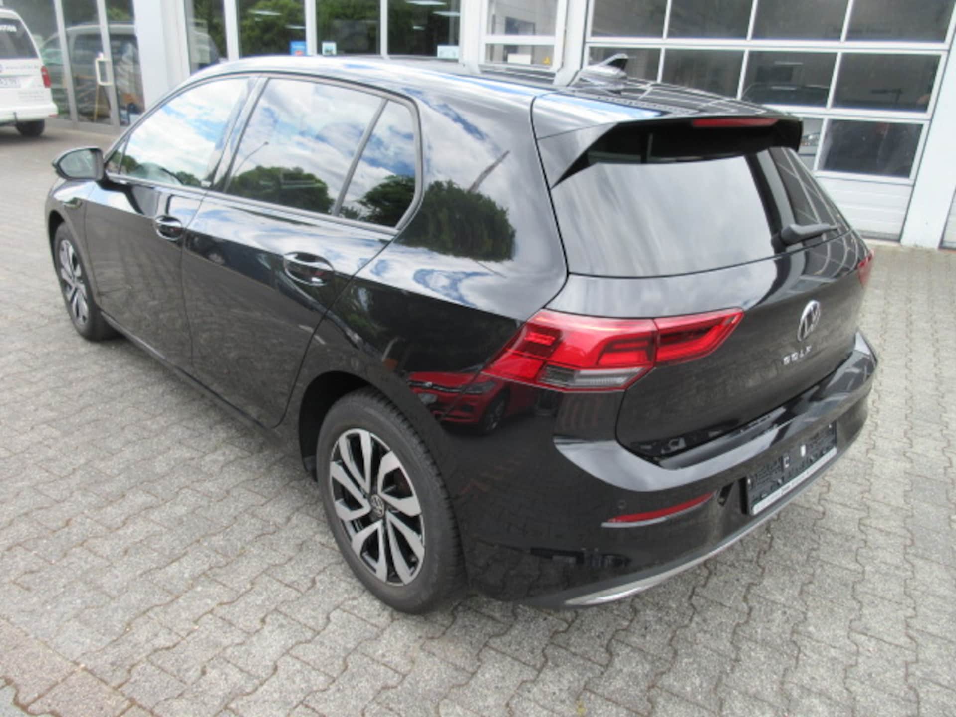 Volkswagen Golf Active