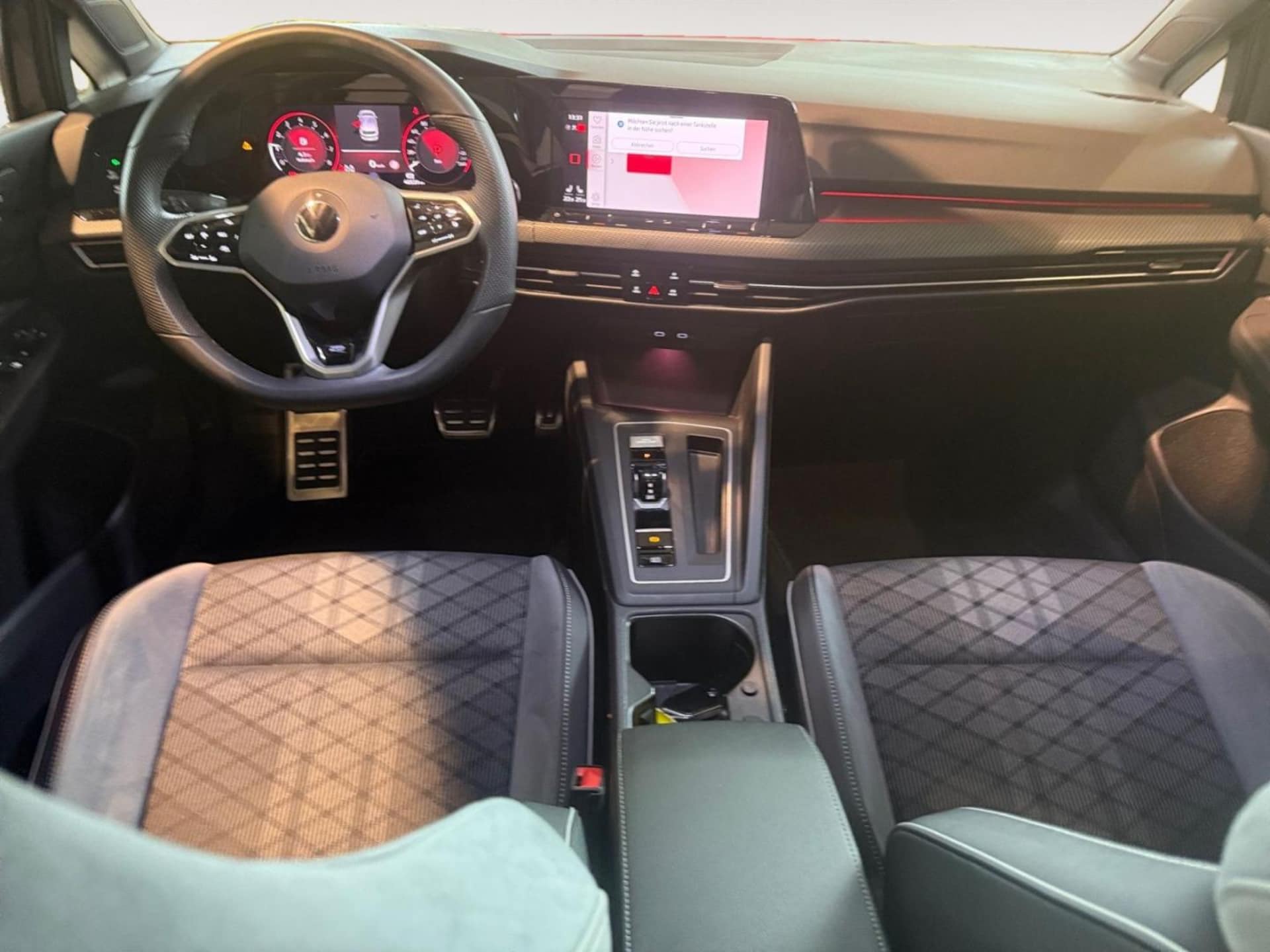 Volkswagen Golf R-Line