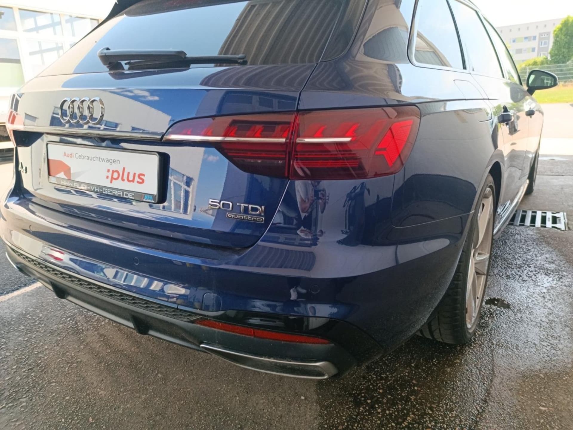 Audi A4 Avant S line