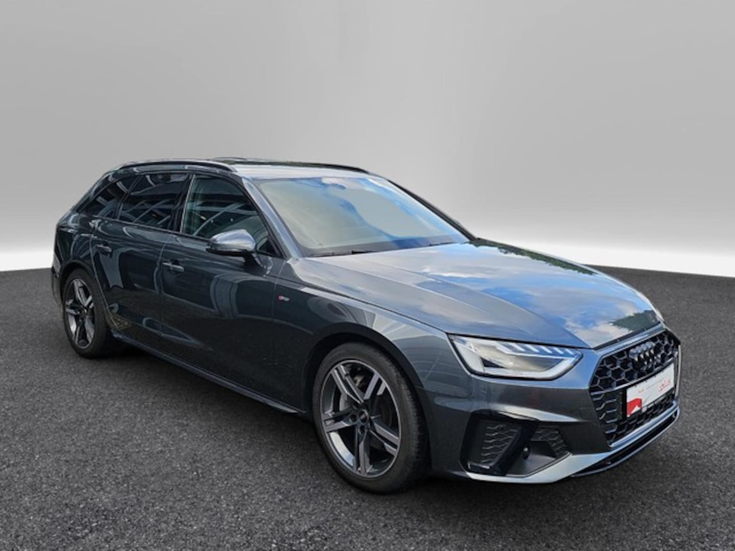 Bild über Audi A4 Avant S line 40 TFSI S tronic - für weitere Informationen kontaktieren Sie den Audi Partner