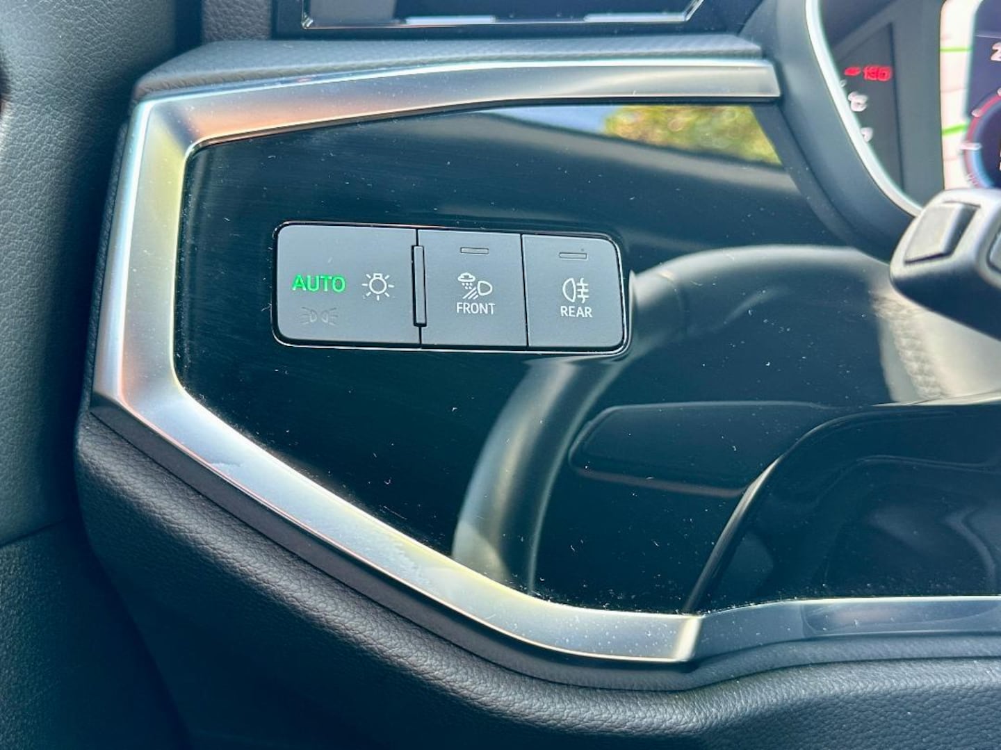 Bild über Audi Q3 Sportback S line 35 TFSI S tronic - für weitere Informationen kontaktieren Sie den Audi Partner