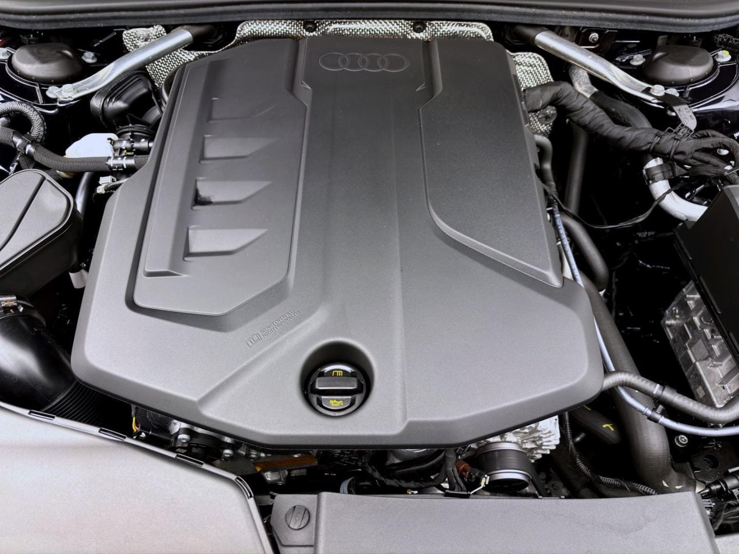 Bild über Audi A5 Avant TFSI S tronic - für weitere Informationen kontaktieren Sie den Audi Partner
