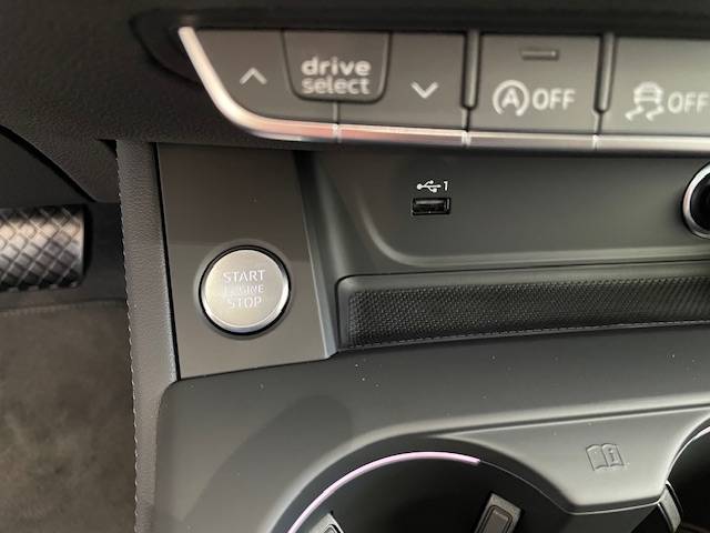 Image about Audi A4 Berline Avus 35 TFSI 110 kW (150 ch) S tronic