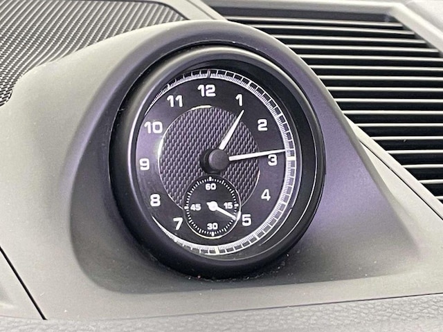 2025 Porsche Macan Base - Photo 28