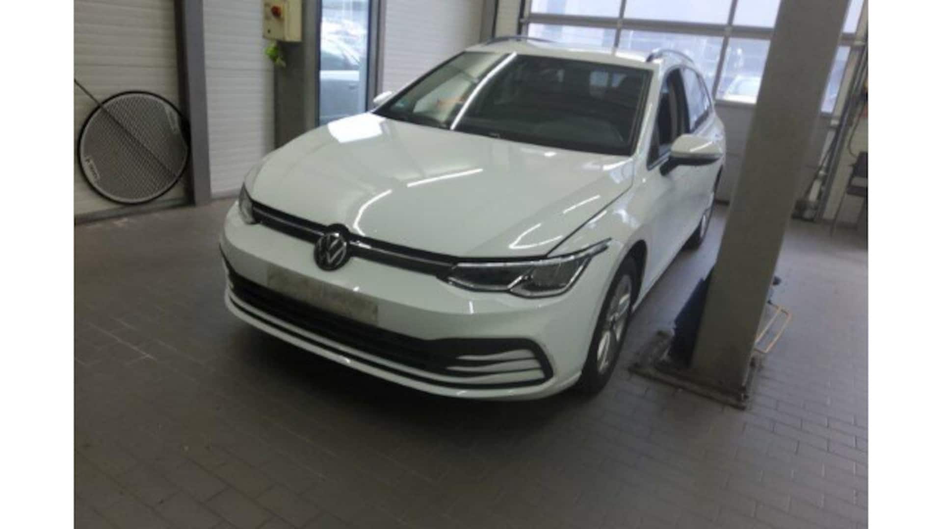 Volkswagen Golf Variant Life
