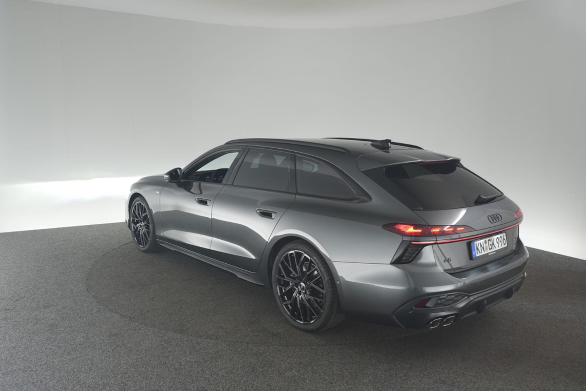 Audi A6 Avant edition one